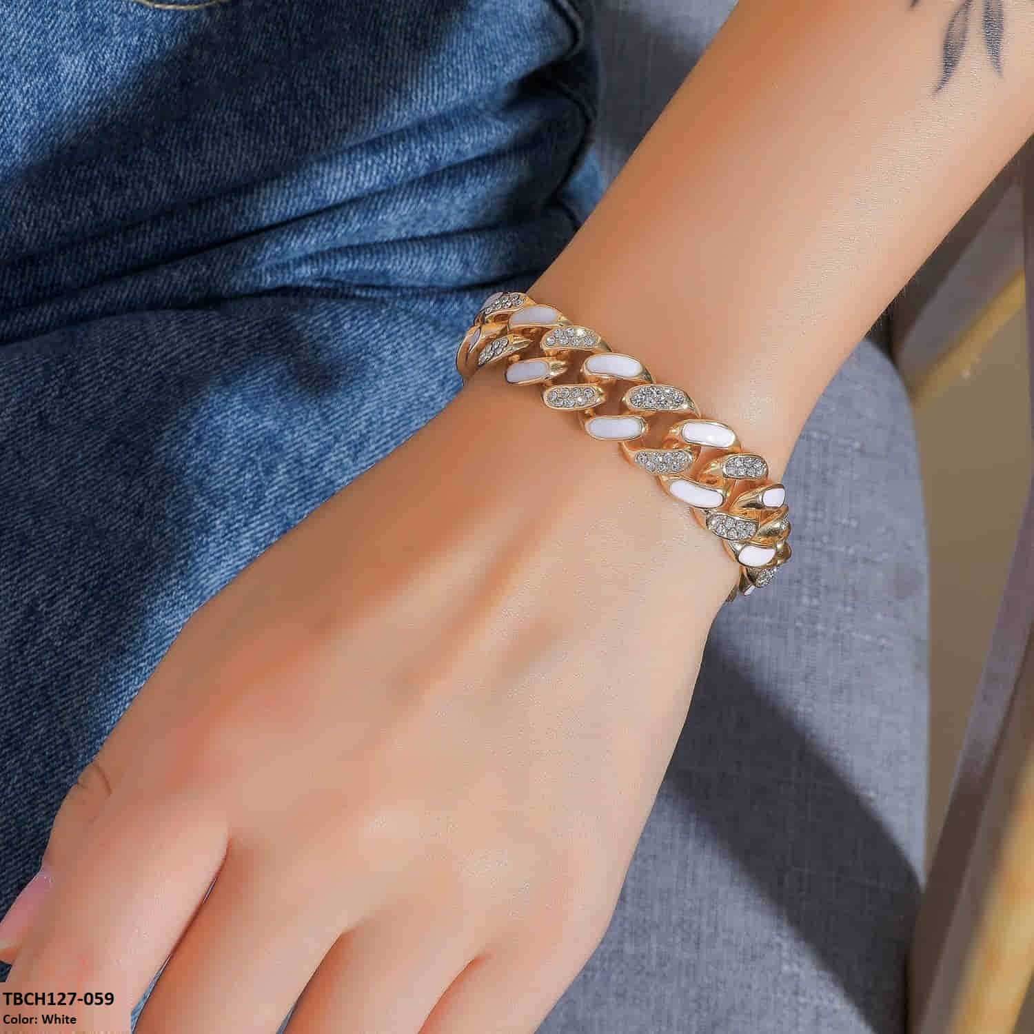 TBCH127 QWN Single Flat Curb Hand Bracelet