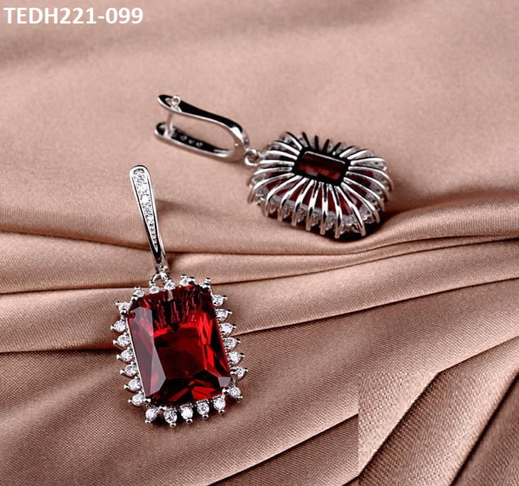 TEDH221 KRL Tear Square Earrings Pair