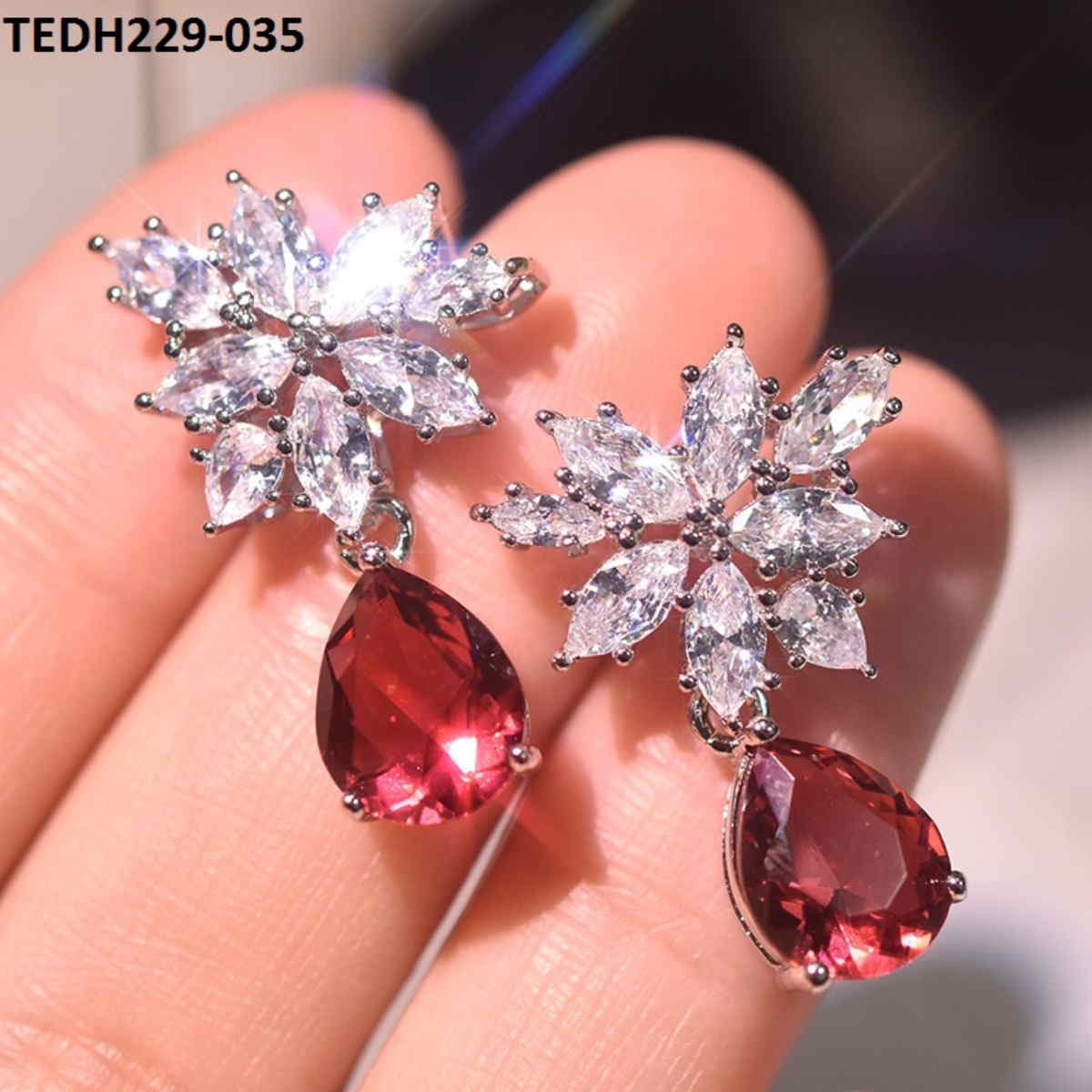 TEDH229 GWH Earrings Flower