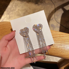 TEDH294 YBJ Heart Tassel Drop Earrings Pair