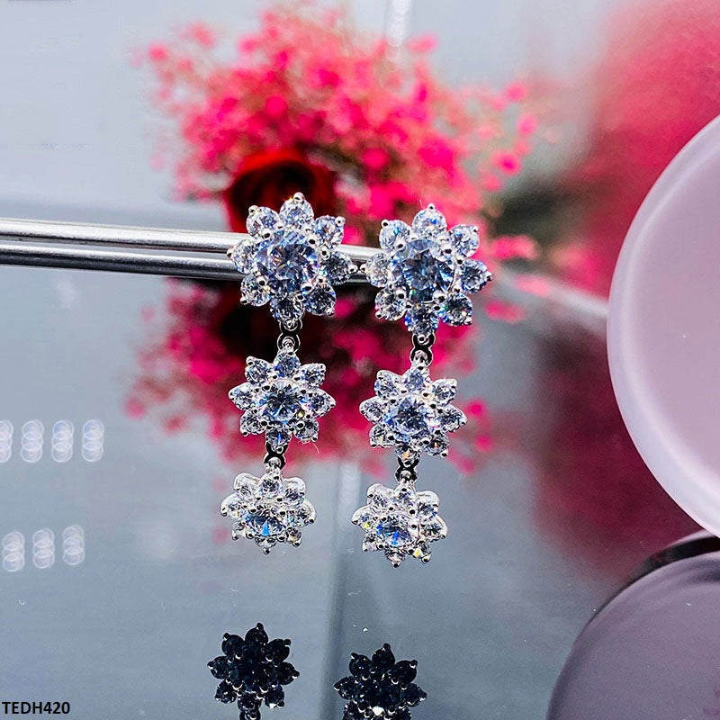 TEDH420 BJF Triple Flower Drop Earrings