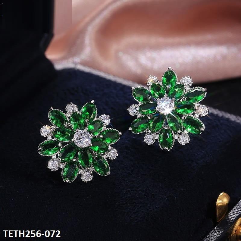 TETH256 CSH Flower Stud Ear Tops Pair