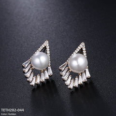 TETH282 DNG Pearl Earring Studs