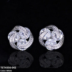 TETH356 CSH 3 balls Flower Stud Tops Pair