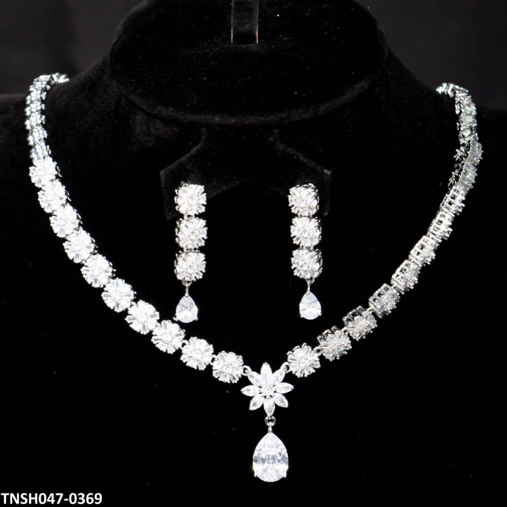 TNSH047 JLX Flower & Pear Zircon Necklace Set