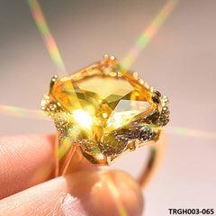 TRGH003 GWH Zircon Ring